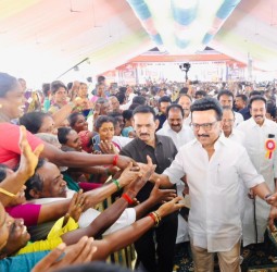 புதுக்கோட்டை மாவட்டத்தில் அரசு விழாவில் பங்கேற்க வந்த முதல்வர்