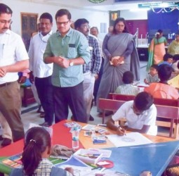 ராமநாதபுரத்தில் மாற்றுத்திறனாளிகளுக்கான ஓவியப் போட்டி