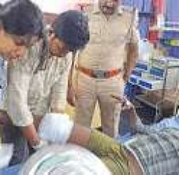 சிதம்பரம் அருகே காவலரை தாக்கிய கஞ்சா வியாபாரியை சுட்டுப் பிடித்த போலீஸார்