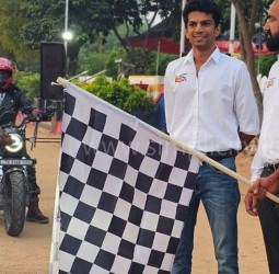 கோவையில் சாலை பாதுகாப்பு விழிப்புணர்வு ஹெல்மெட் பேரணி