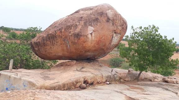 பாறாங்கல்