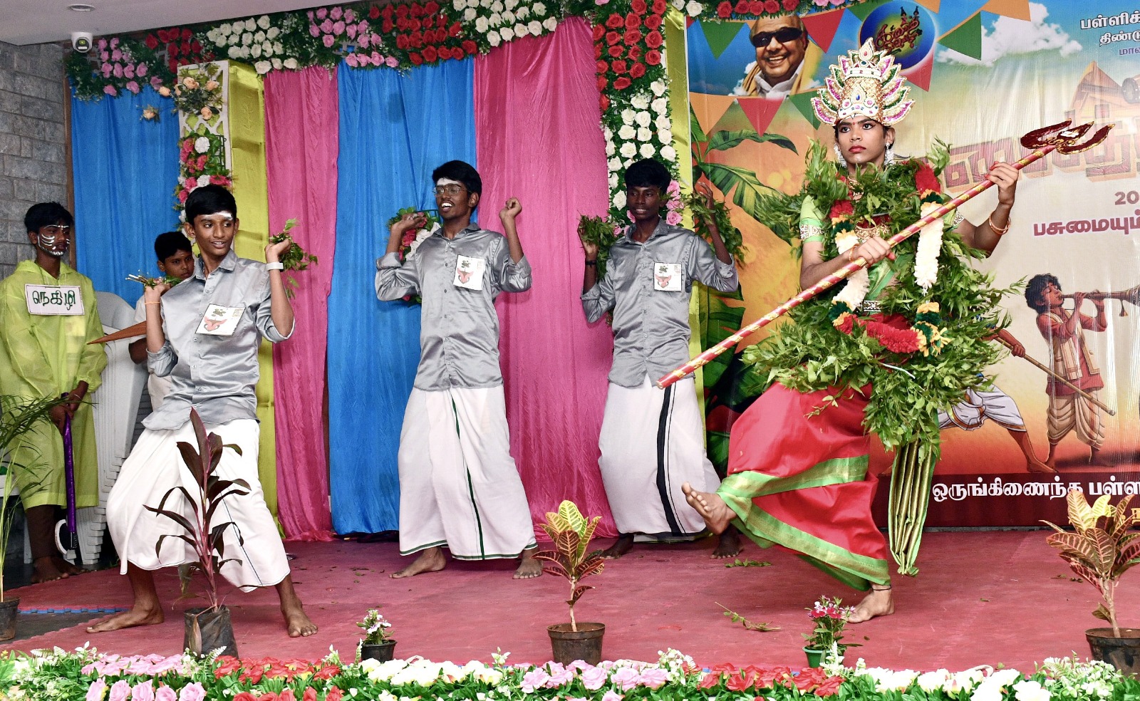 பள்ளி மாணவ, மாணவிகளுக்கு மாவட்ட அளவிலான கலைத் திருவிழா