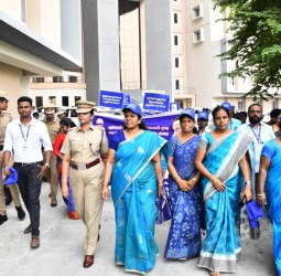 திருப்பத்தூர் மாவட்ட ஆட்சியரக வளாகத்தில், தேசிய குழந்தைகள் தினத்தை முன்னிட்டு குழந்தைகளுக்கான நடை பயணம்