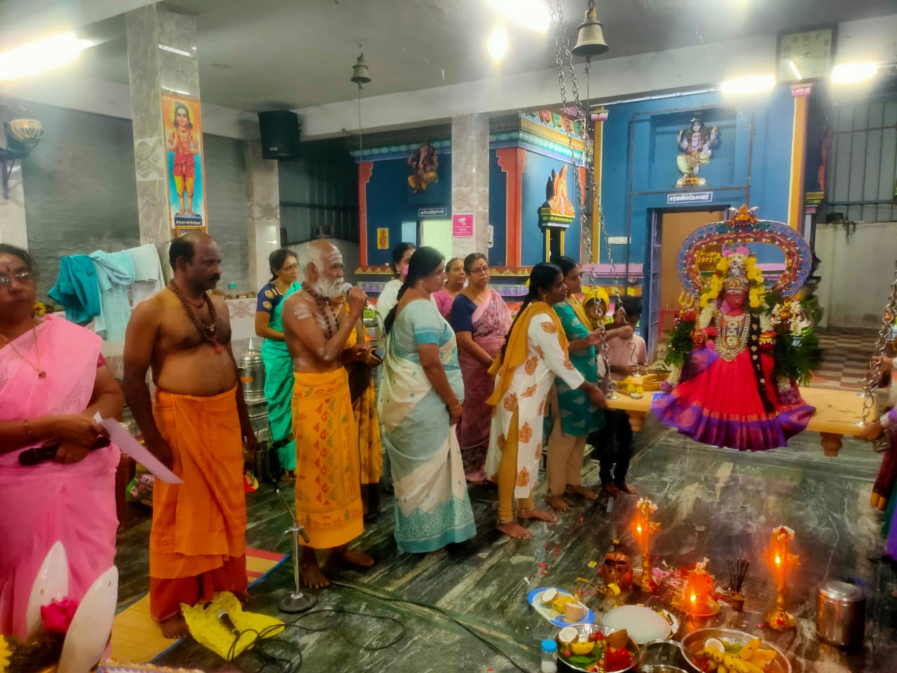 ஸ்ரீ மாரியம்மனுக்கு ஊஞ்சல் உற்சவ நிகழ்வு