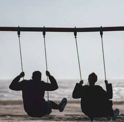 விட்டுக்கொடுத்து வாழ்