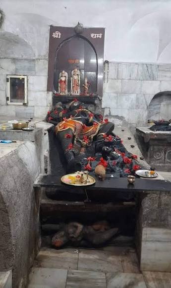 தூங்கும் ஆஞ்சநேயரை தரிசித்து உள்ளீர்களா?