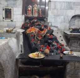 தூங்கும் ஆஞ்சநேயரை தரிசித்து உள்ளீர்களா?