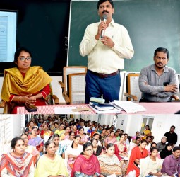 ஈரோடு அரசு மாதிரி மேல்நிலைப்பள்ளியில் வாக்குச் சாவடி நிலை அலுவலர்கள் மற்றும் மேற்பார்வையாளர்களுக்கான பயிற்சி