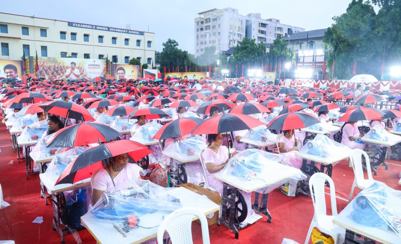 துறைமுகம் பகுதியில் உதயநிதி பிறந்தநாள் விழா