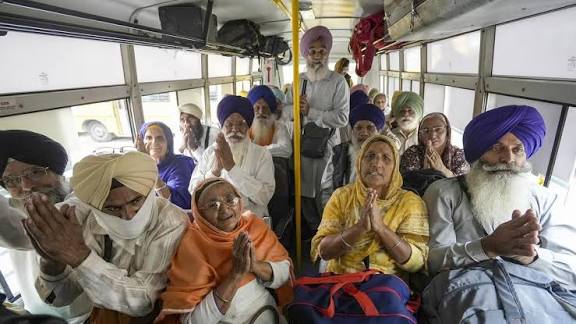 ஆபரேஷன் சிந்தூருக்குப் பிறகு முதல்முறையாக பாகிஸ்தானுக்கு சீக்கியர்கள் புனிதப்பயணம்