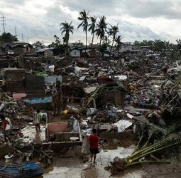 பிலிப்பைன்சில் சூறாவளி : 66 பேர் பலி