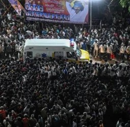 கரூர் கூட்ட நெரிசல் பலி விசாரணைக்கு ஆஜராக 100 பேருக்கு சிபிஐ சம்மன்