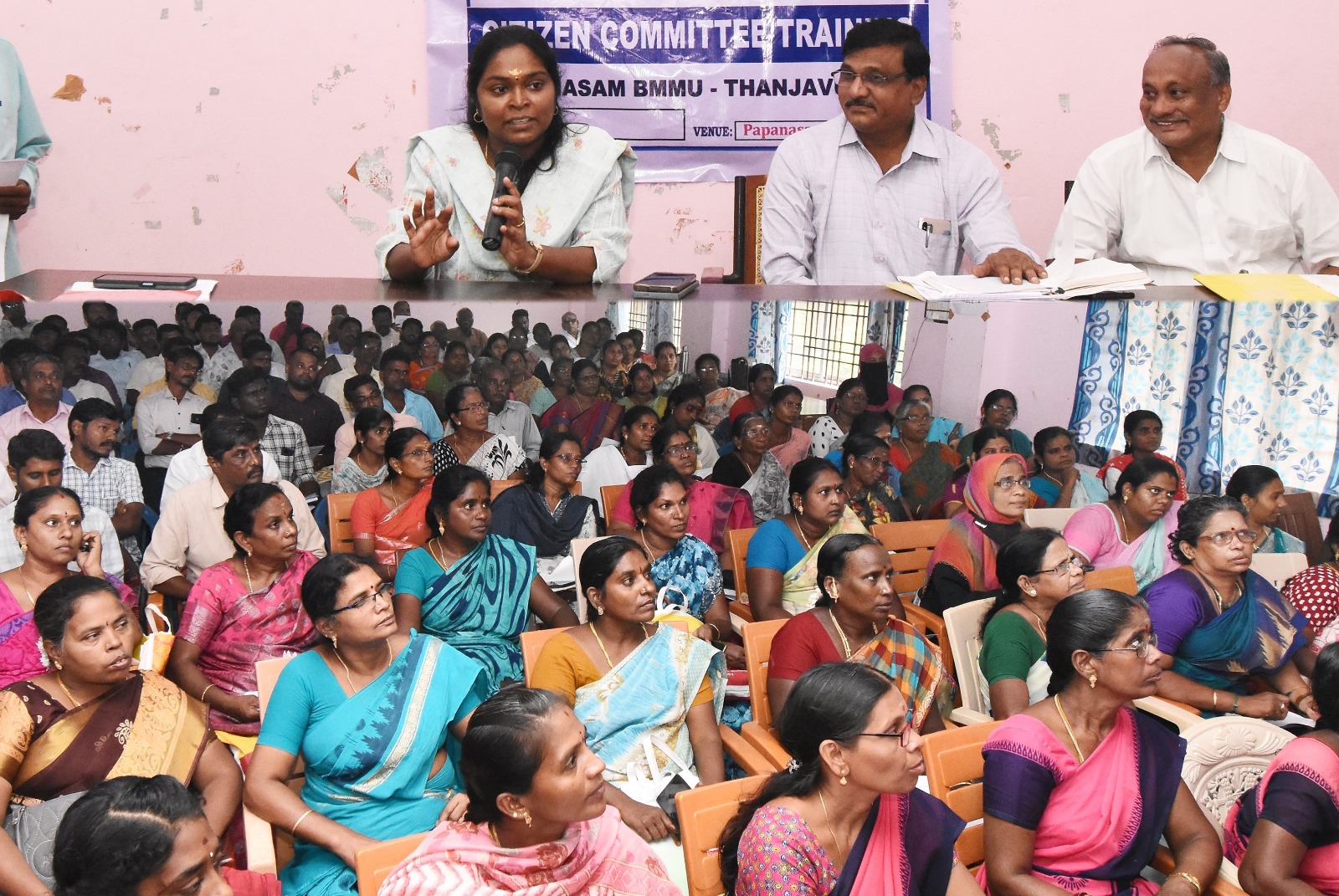 எஸ்ஐஆர் பயிற்சி வகுப்பில் தஞ்சை கலெக்டர் பிரியங்கா பங்கஜம் நேற்று ஆய்வு