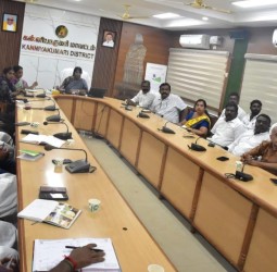 கலெக்டர் அழகுமீனா, எஸ்ஐஆர் படிவங்கள் தொடர்பாக ஆலோசனை