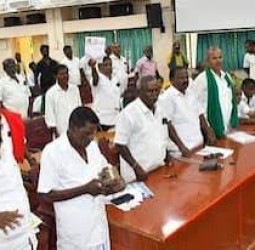 யூரியா உரத்துடன் இணை பொருட்களை சேர்த்து விற்பனை செய்தால் உரிமம் ரத்து செய்யப்படும்: சிவகங்கை கலெக்டர் பொற்கொடி எச்சரிக்கை