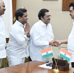 மந்தைவெளி கிழக்கு வட்ட சாலைக்கு சீர்காழி கோவிந்தராஜன் பெயர்