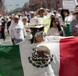 மெக்சிகோவில் வன்முறையில் முடிந்த அரசுக்கு எதிரான ஜென்ஸீ இளைஞர்கள் போராட்டம்