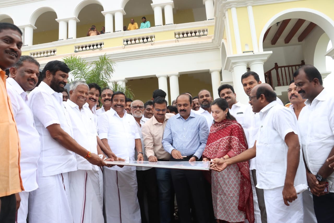 பொருநை அருங்காட்சியகம் அமைக்கும் பணிகளை அமைச்சர் நேரு, கலெக்டர் சுகுமார் ஆய்வு