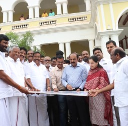 பொருநை அருங்காட்சியகம் அமைக்கும் பணிகளை அமைச்சர் நேரு, கலெக்டர் சுகுமார் ஆய்வு