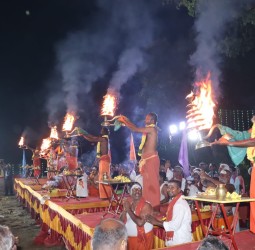 ஆற்காட்டில் பாலாறு பெருவிழா