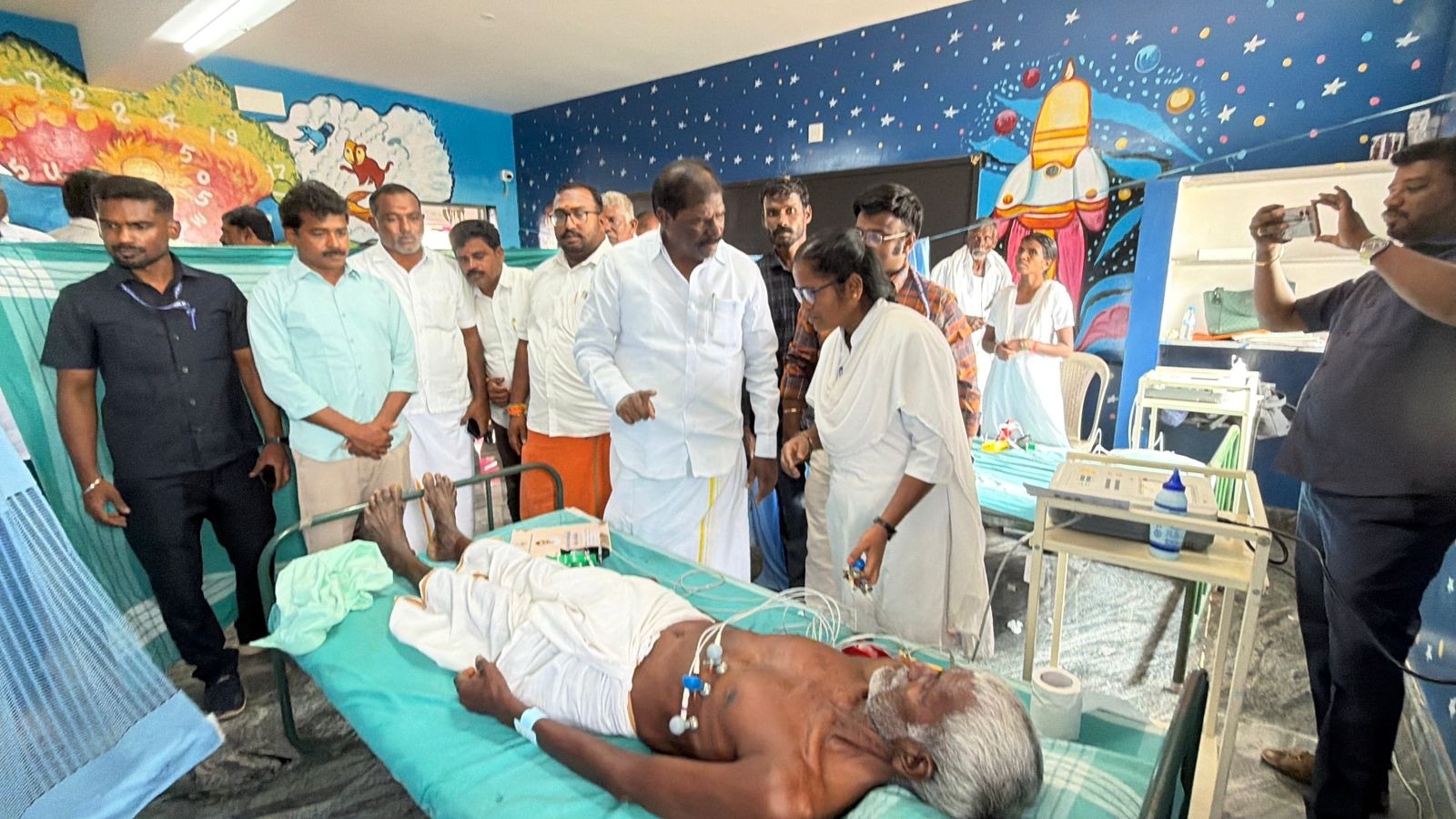 அழகா கவுண்டனூர் அதியமான் உயர்நிலைப் பள்ளியில் நடந்த நலம்காக்கும் ஸ்டாலின் திட்ட முகாம்