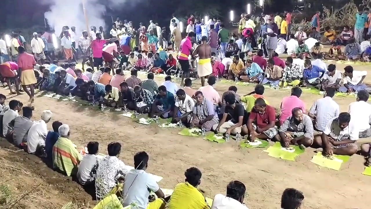 சடையாண்டி கோயில் திருவிழாவில் 105 கிடா வெட்டி ஆண்களுக்குவிடிய விடிய விருந்து