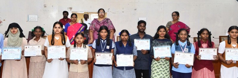 மகாத்மாகாந்தி,நேரு பிறந்தநாளையொட்டி நடந்த பேச்சு போட்டி