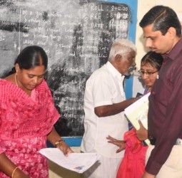 எஸ்ஐஆர் சிறப்பு முகாம் பணிகளை கலெக்டர் இளம்பகவத் நேரில் ஆய்வு