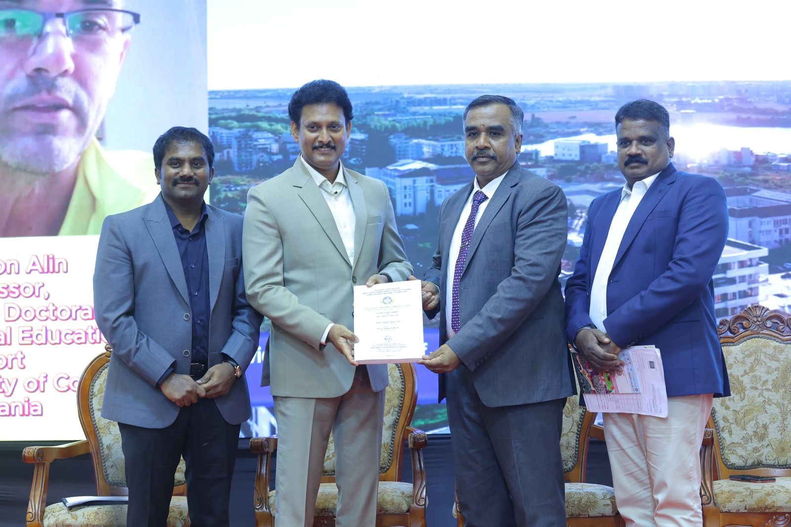 அமைச்சர் அன்பில் மகேஷ் பொய்யாமொழி ஆய்வு செய்து முனைவர் பட்டம்