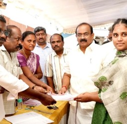 தொப்பம்பட்டியில் உங்களுடன்ஸ்டாலின் முகாம்