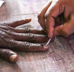 பிஹாரில் 121 தொகுதியில் இன்று வாக்குப்பதிவு