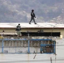 ஈக்வடார் சிறையில் வன்முறை; கைதிகள் 31 பேர் உயிரிழப்பு