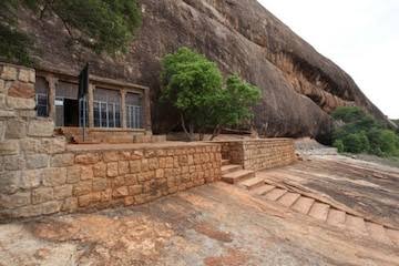 சித்தனா - பித்தனா