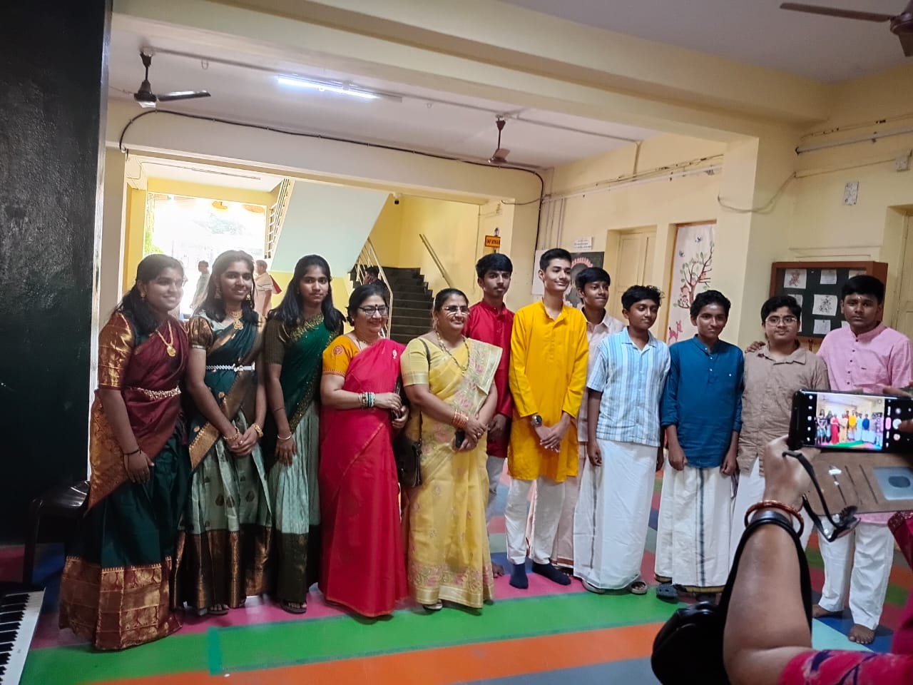 சிஷ்யா சிபிஎஸ்இ பள்ளி வளாகத்தில் சேலம் மண்டல கலை பண்பாட்டு மையம் சார்பாக தமிழிசை விழா