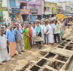 சாலையின் இருபுறமும் ரூ1.93 கோடி மதிப்பீட்டில் நடைபாதை அமைக்கும் பணி