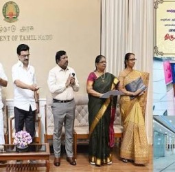 காஞ்சிபுரம் அண்ணா பட்டு விற்பனை வளாகம் : ஸ்டாலின் திறந்தார்