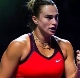 மகளிர் டென்னிஸ் சாம்பியன்ஷிப்: சபலென்கா இறுதிப்போட்டிக்கு முன்னேற்றம்