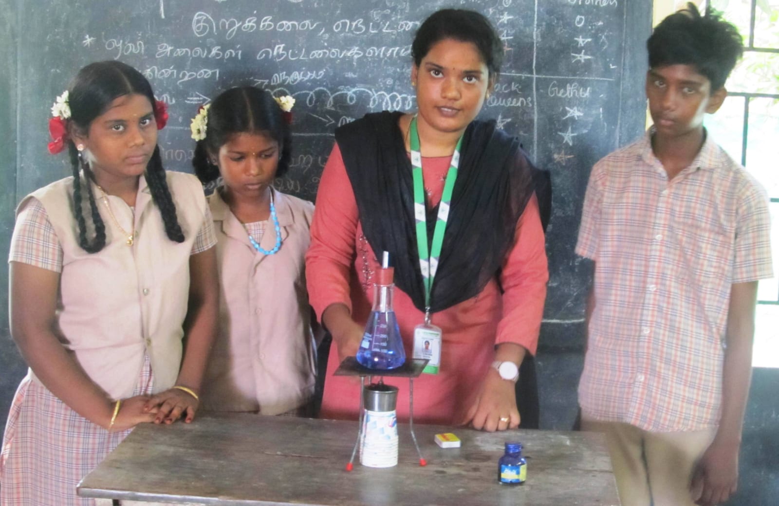 வெப்ப நீள் விரிவு எவ்வாறு நிகழ்கிறது?*நேரடியாக கற்றுக்கொண்ட மாணவர்கள் அறிவியல் சோதனைகள்