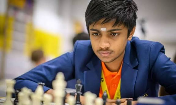 தமிழ்நாட்டின் 35-வது கிராண்ட் மாஸ்டரானார் இளம்பரிதி