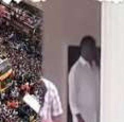 கரூர் கூட்ட நெரிசல் சம்பவம்: தவெக நிர்வாகிகள் சிபிஐ அலுவலகத்தில் ஆஜர்