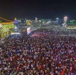 திருப்பதியில் வைகுண்ட துவார தரிசனம்.. டிக்கெட் ஆன்லைன் முன்பதிவு நாளை துவக்கம்