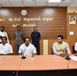 பால் உற்பத்தியாளர்களுடன் கலந்தாய்வுக் கூட்டத்தில் அமைச்சர்கள் மூர்த்தி, மனோ தங்கராஜ