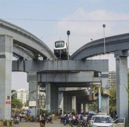 மும்பை 'மோனோ' ரயில் சோதனை ஓட்டம் 'சொதப்பல்'