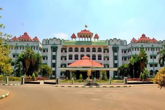 தமிழகத்தில் 2026 மார்ச்சுக்குள் 28 இடங்களில் ஆதார் சேவை மையம்