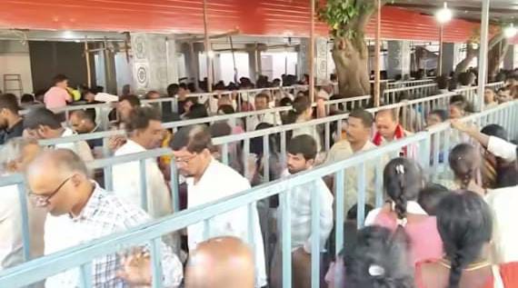 அண்ணாமலையார் தரிசனம் 7 மணி நேரம் காத்திருந்து சாமி தரிசனம்......