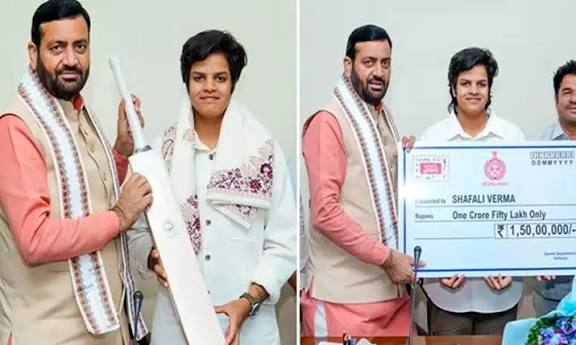 ஷபாலி வர்மாவுக்கு ரூ.1.50 கோடி: அரியானா முதல்வர் வழங்கினார்