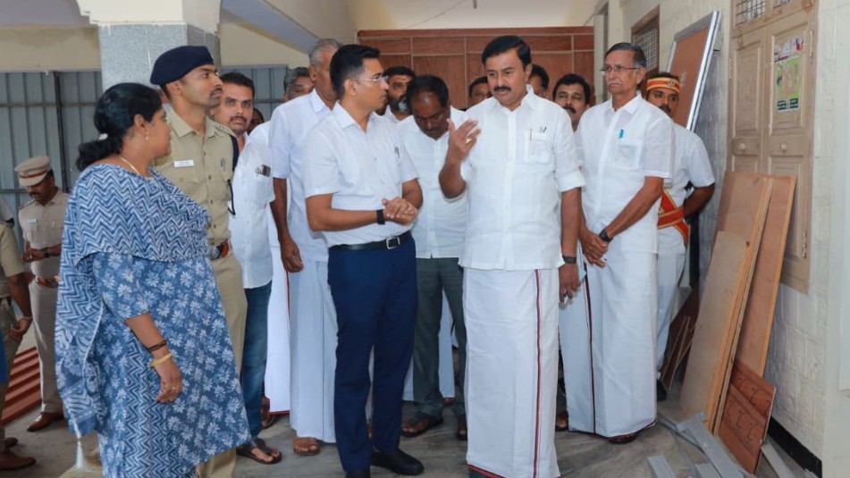 பொங்கலூரில் புதிதாக அமைய உள்ள காவல் நிலையம்