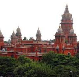 சிதம்பரம் அரசு பொது மருத்துவமனை ஆக்கிரமிப்புகளை அகற்றக் கோரிய வழக்கு: கடலூர் கலெக்டர் ஆஜராக உத்தரவு