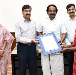 டி.என்.பி.எஸ்.சி. மூலம் தேர்வு செய்யப்பட்ட 14 பேருக்கு பணி நியமன ஆணைகள் - அமைச்சர் மனோ தங்கராஜ் வழங்கினார்