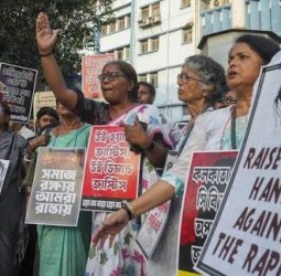 மேற்கு வங்கத்தில் கூட்டு பாலியல் வன்கொடுமைக்கு உள்ளான மருத்துவக் கல்லூரி மாணவி - மூவர் கைது